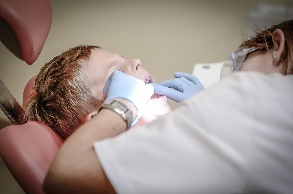 Jak przygotować dziecko na pierwszą wizytę u stomatologa?
